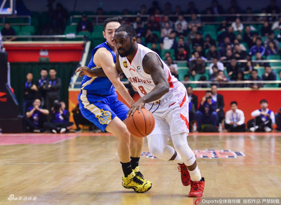 季后赛12进8:山东101-103江苏