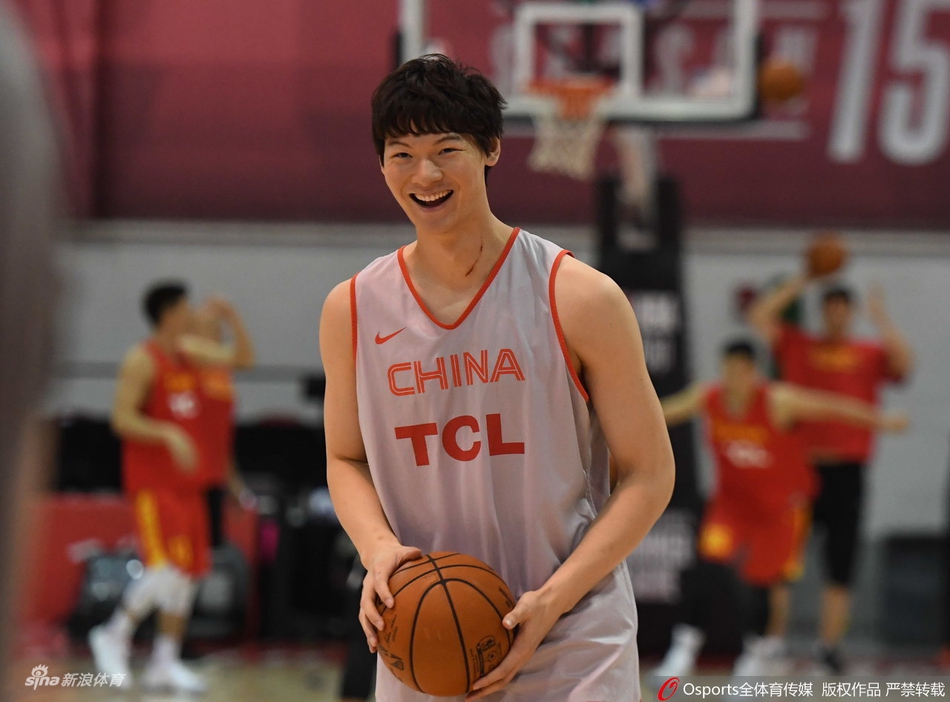 中国男篮夏联公开训练课