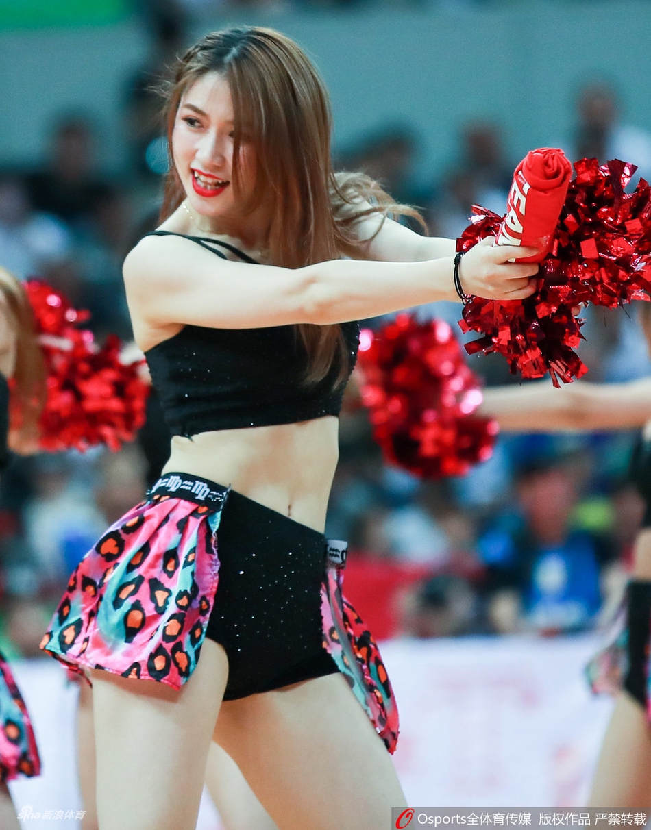 篮球宝贝中国风旗袍热舞