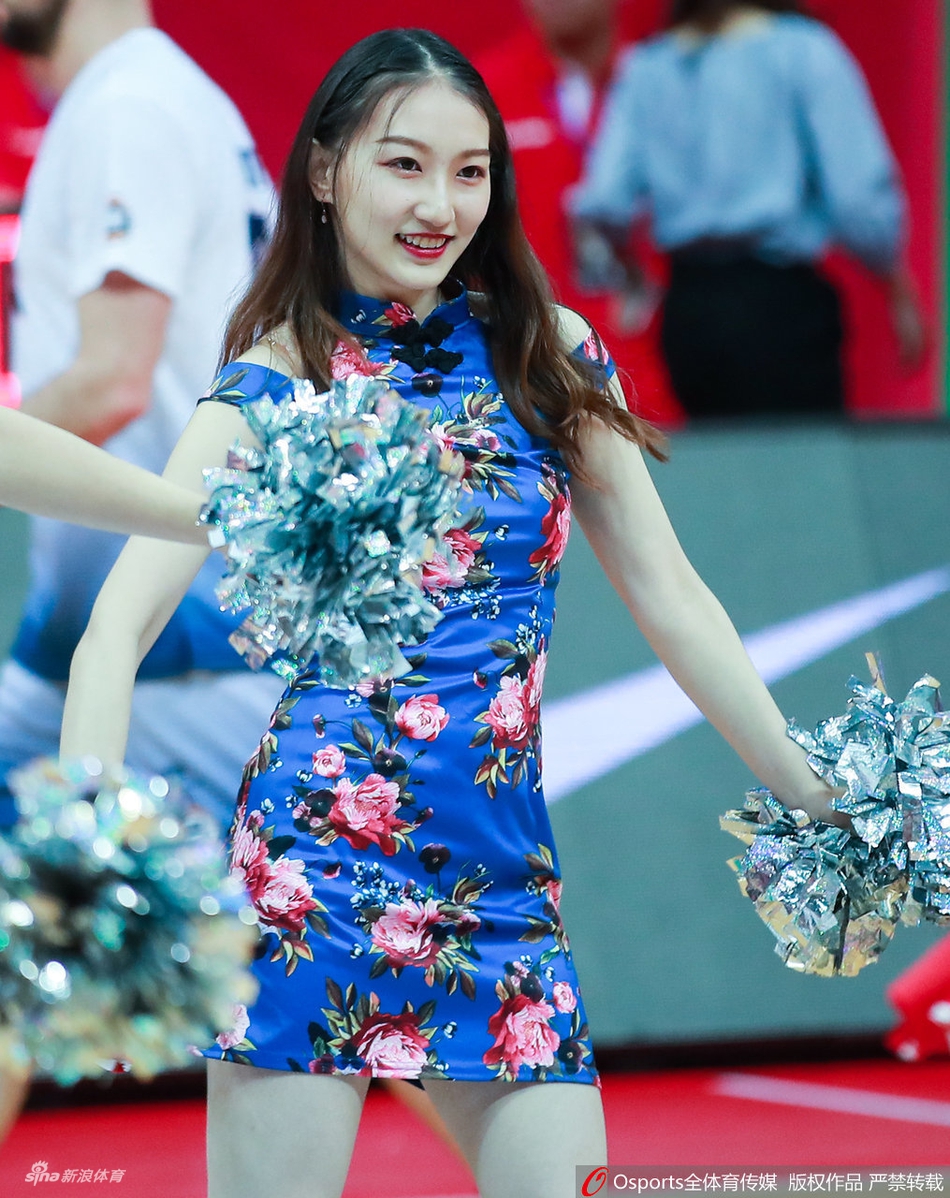 篮球宝贝中国风旗袍热舞