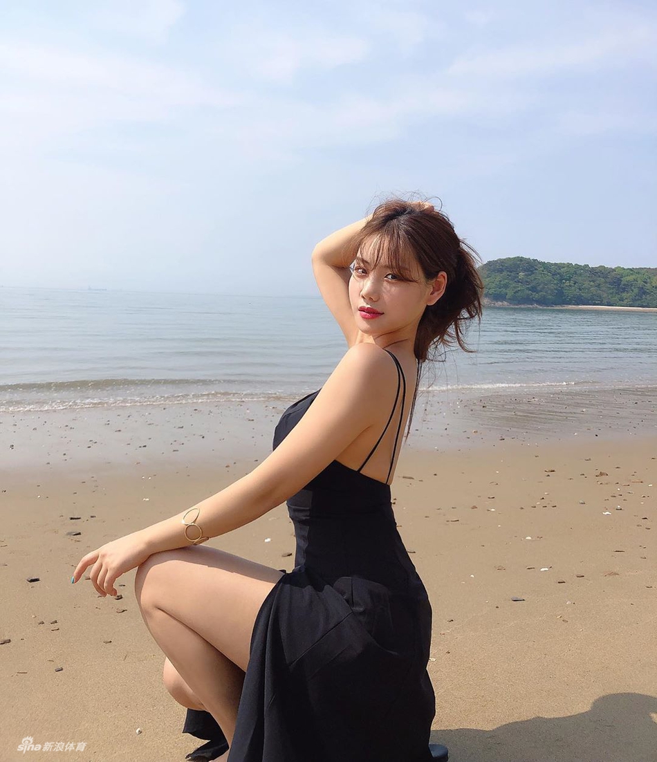 极品气质美女教你如何凹照型