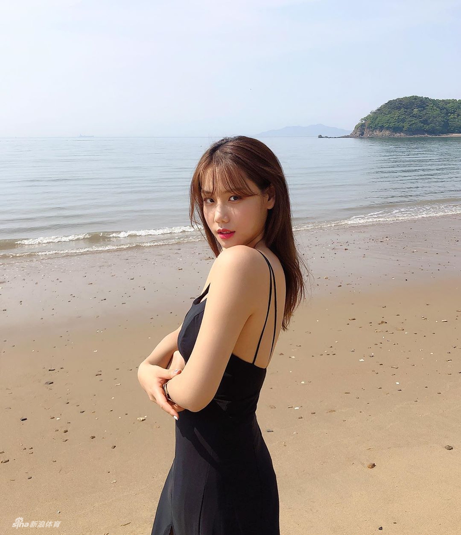 极品气质美女教你如何凹照型