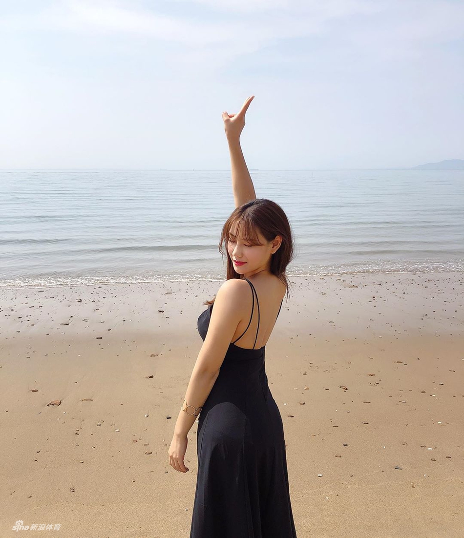 极品气质美女教你如何凹照型