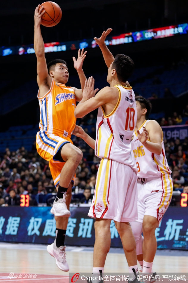 CBA第42轮精彩瞬间