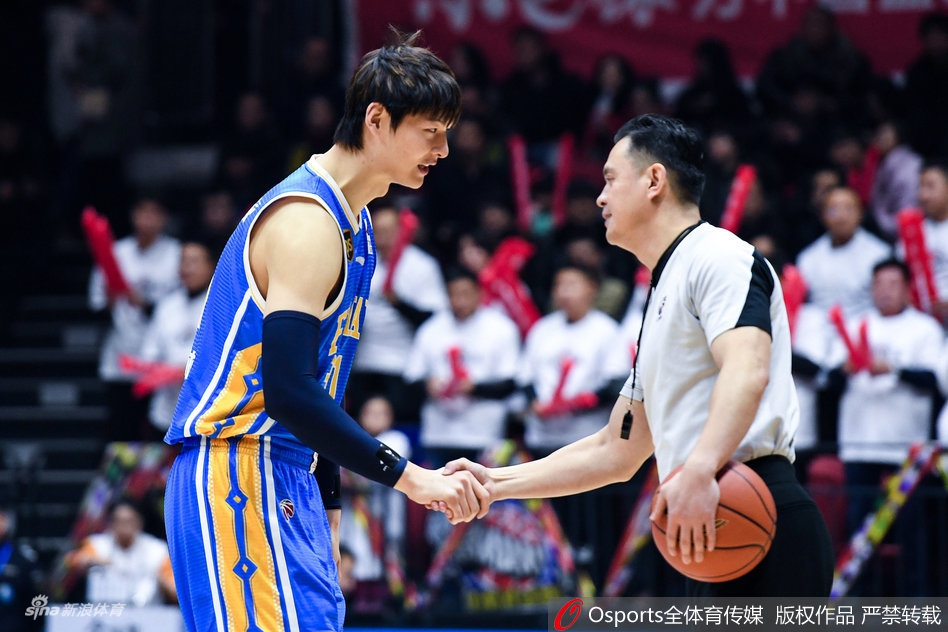 CBA第17轮: 新疆122-115福建队