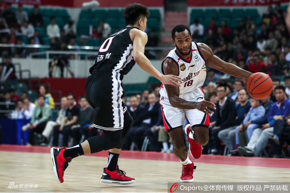 CBA第35轮:广州VS辽宁
