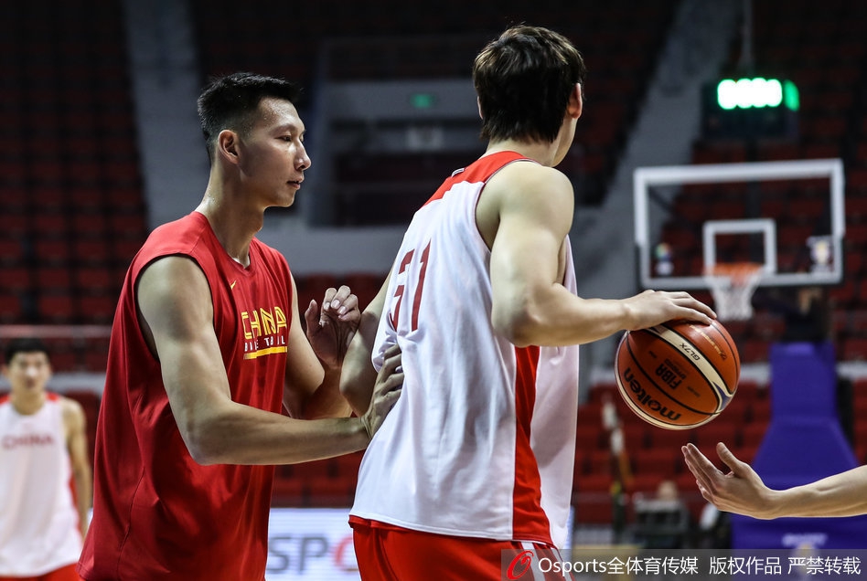 郭少调皮挑战阿联 男篮备战叙利亚