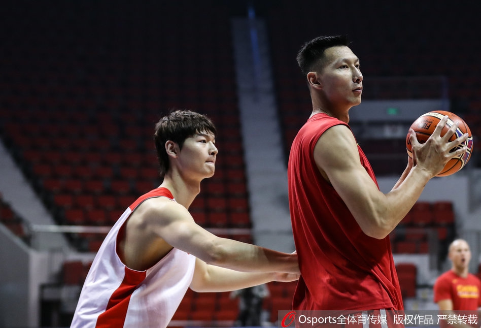 郭少调皮挑战阿联 男篮备战叙利亚