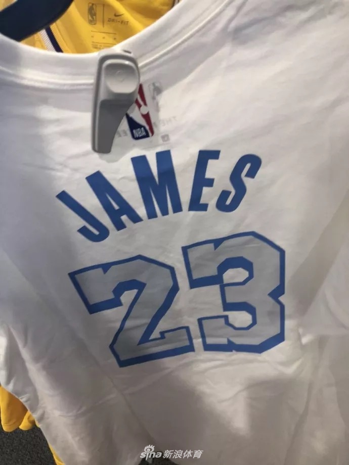 湖人新赛季城市版蓝白配色球衣曝光