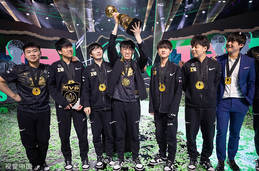2021英雄联盟季中赛决赛RNG夺冠