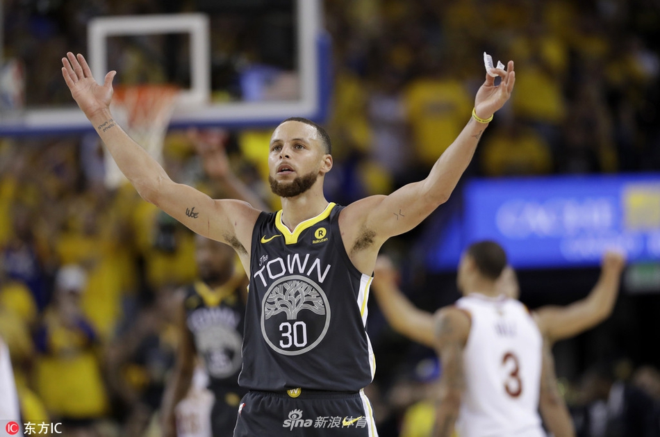 库里9记三分破纪录