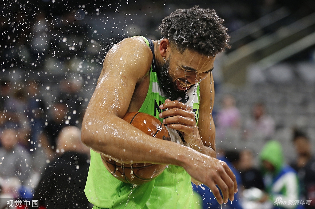 [NBA]森林狼149-139马刺 唐斯爆砍60分