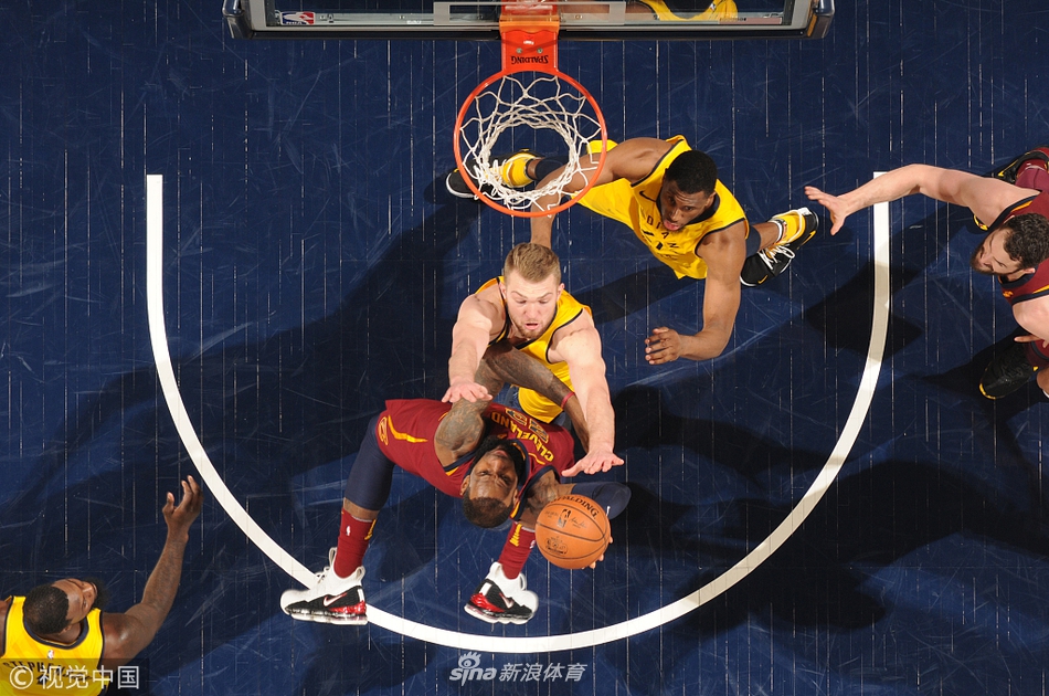 詹姆斯遭遇封盖