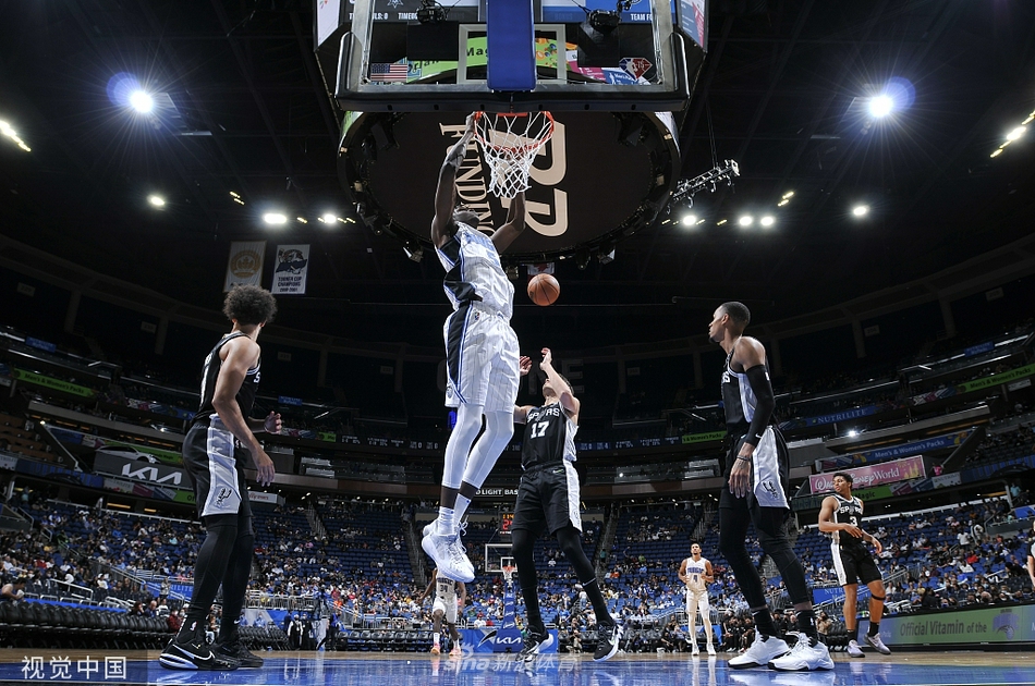 [NBA季前赛]马刺101-100魔术