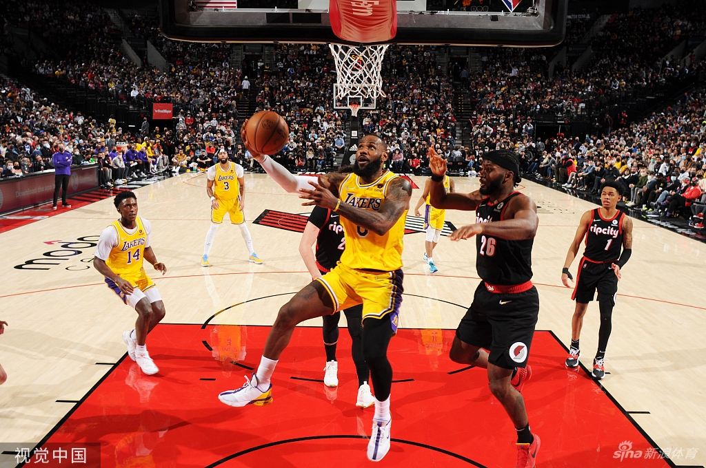 [NBA]湖人105-107开拓者 詹皇空砍30分