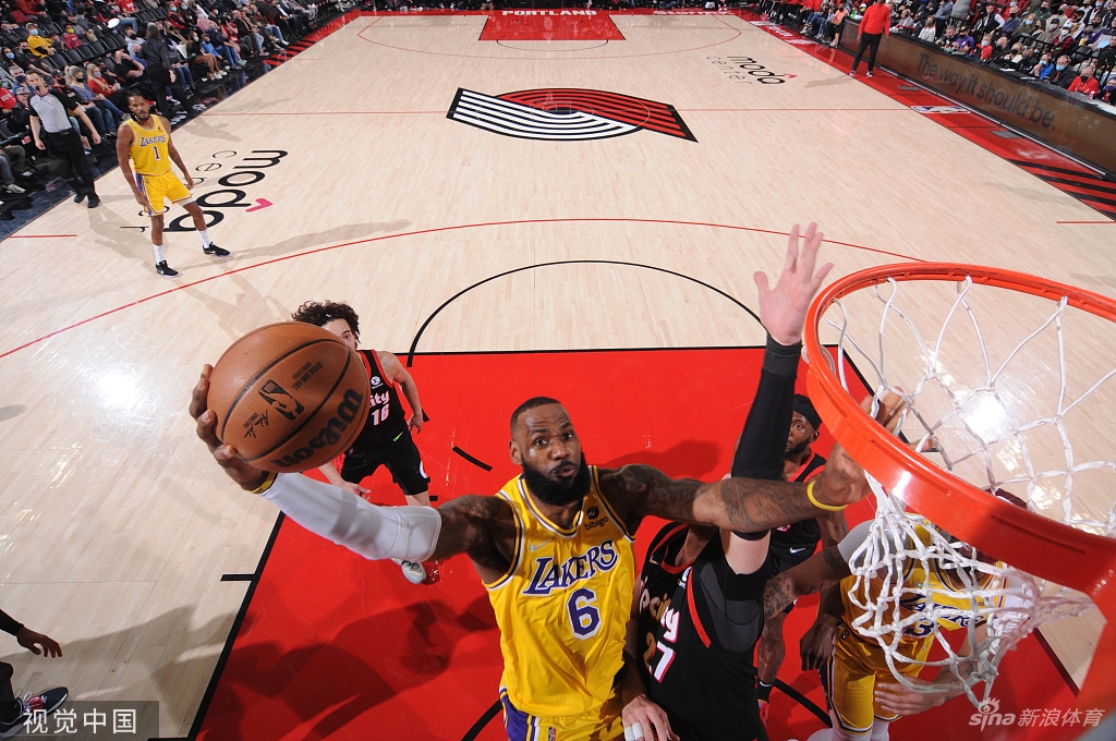 [NBA]湖人105-107开拓者 詹皇空砍30分