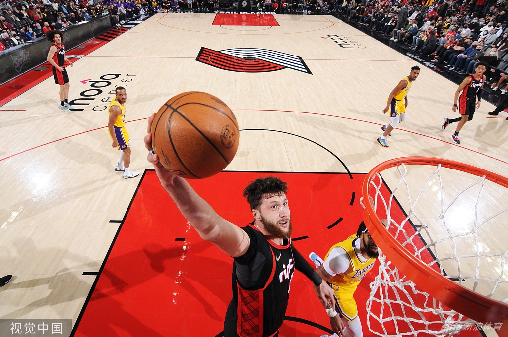 [NBA]湖人105-107开拓者 詹皇空砍30分