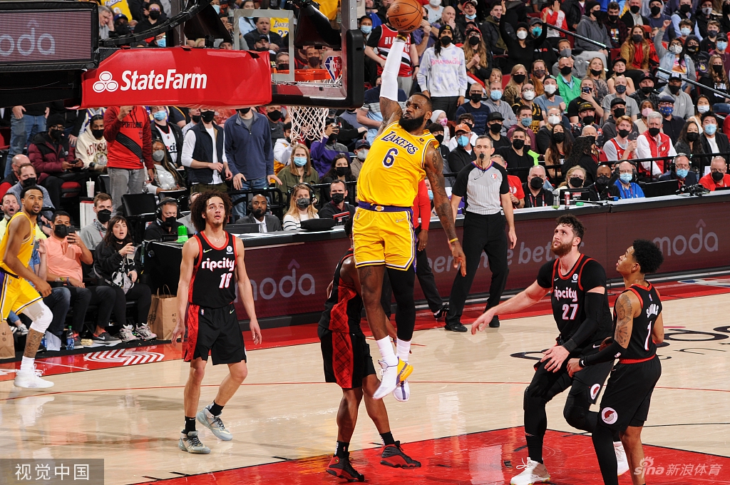 [NBA]湖人105-107开拓者 詹皇空砍30分