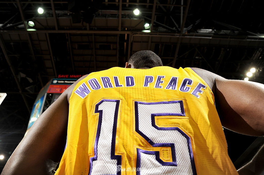 8年前的今天阿泰斯特改名慈善世界和平