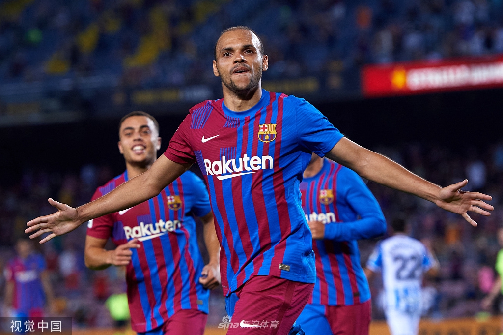 [西甲]巴萨4-2皇家社会 布莱斯维特2射1传