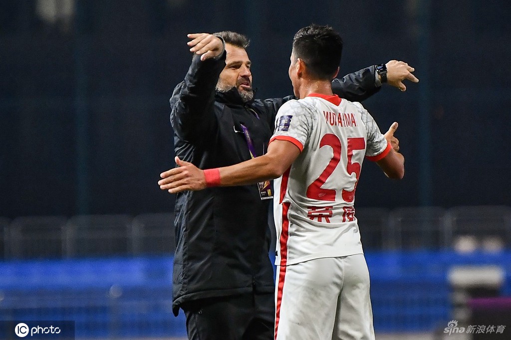 [足协杯]上海海港3-0胜大连人