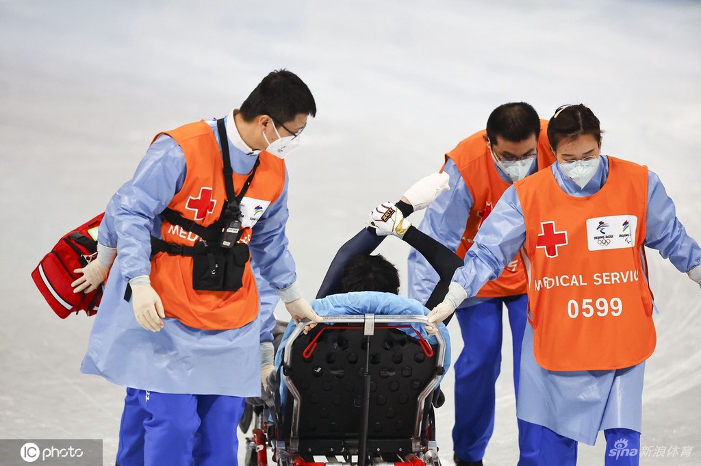 速滑男子1000米武大靖顺利晋级