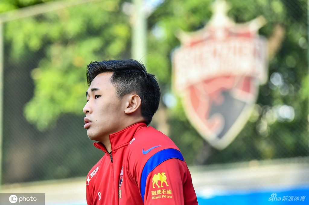 深足部分球员欠薪 戴伟浚向足协申请仲裁