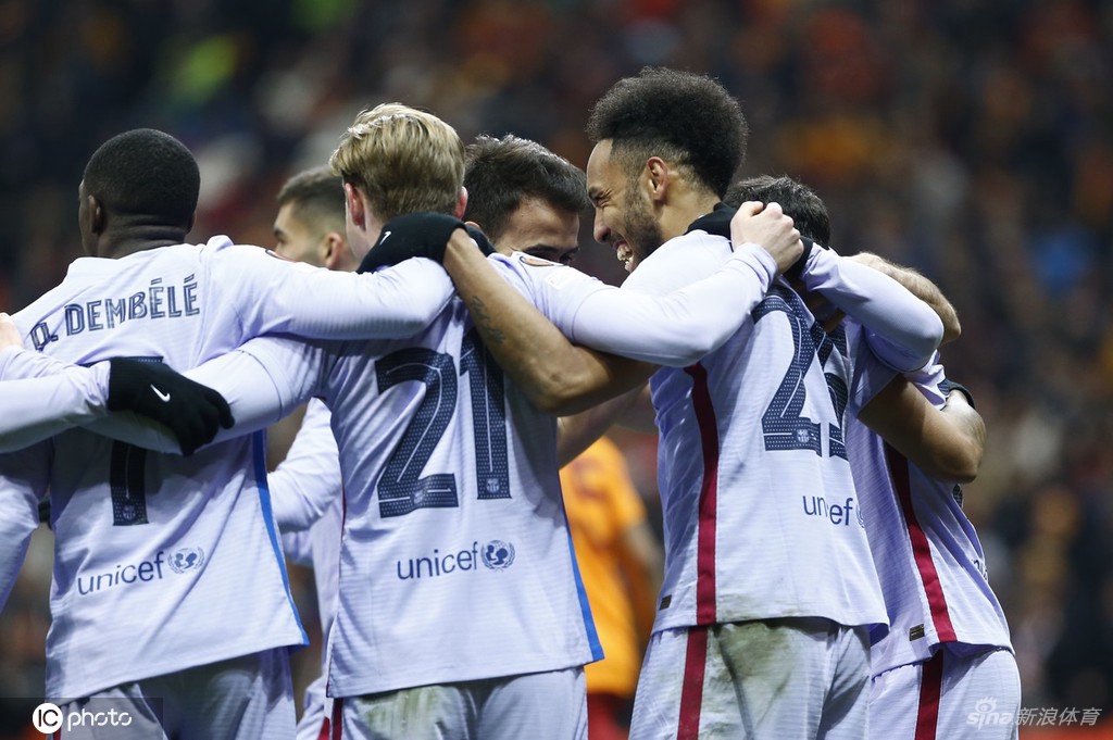 [欧联杯]巴萨2-1加拉塔萨雷 总分2-1晋级