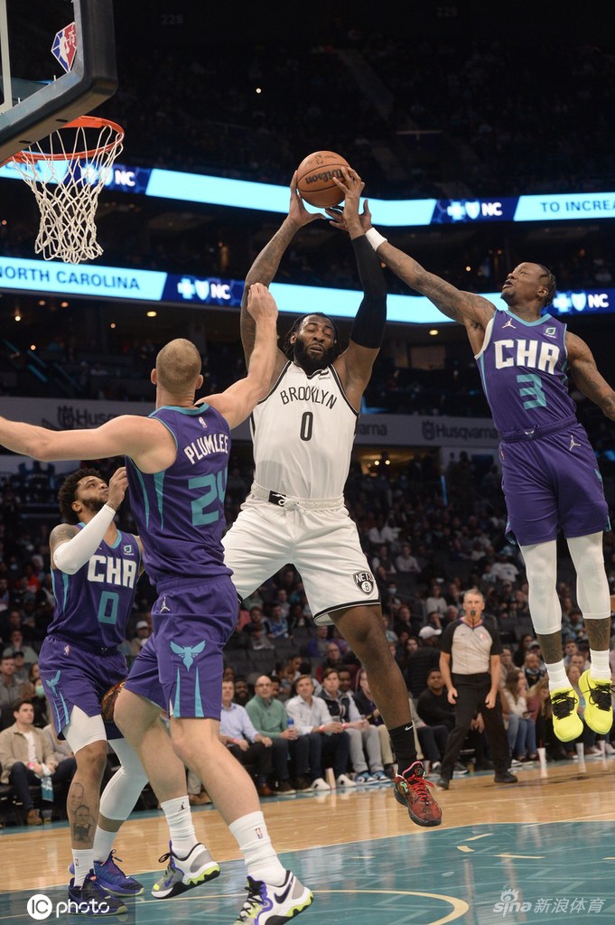 [NBA]篮网132-121黄蜂 欧文暴砍50分