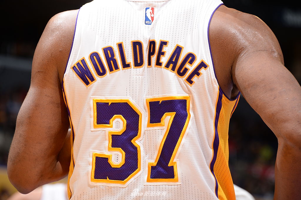 8年前的今天阿泰斯特改名慈善世界和平