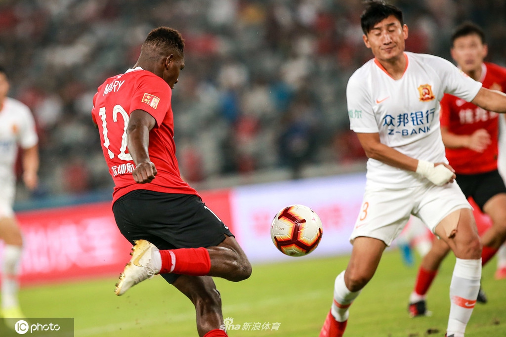 1-马里致敬范佩西