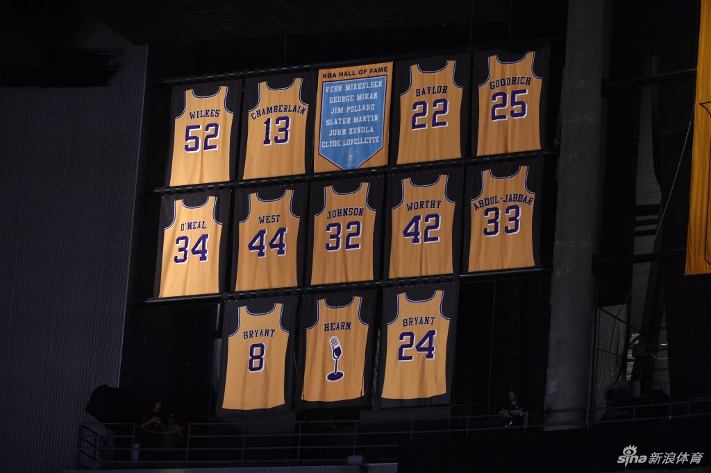 科比球衣退役两周年回顾 湖人传奇永存