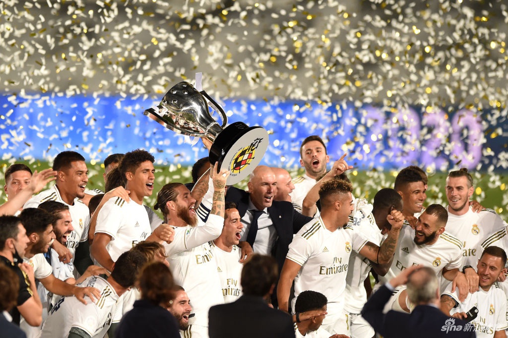 [西甲]皇马2-1比利亚雷亚尔 豪取10连胜夺冠