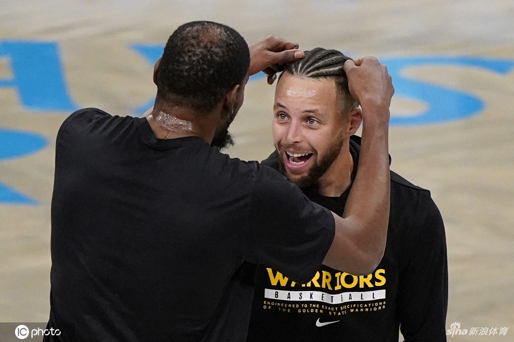 [NBA揭幕战]篮网125-99勇士 杜兰特欧文合砍48分