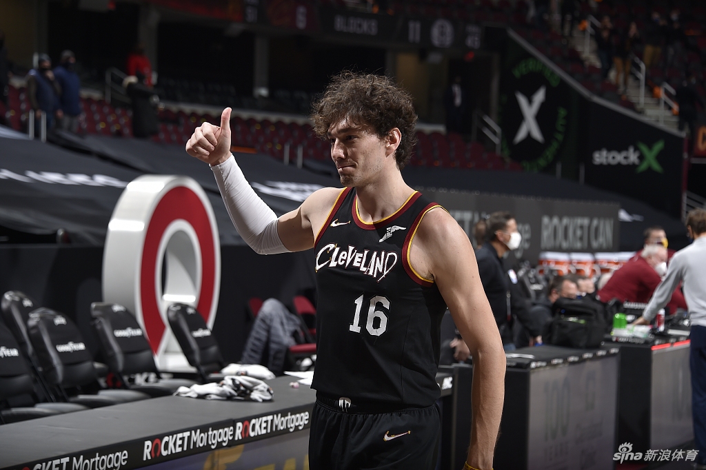 [NBA]篮网135-147骑士 三巨头合砍96分双加时输球