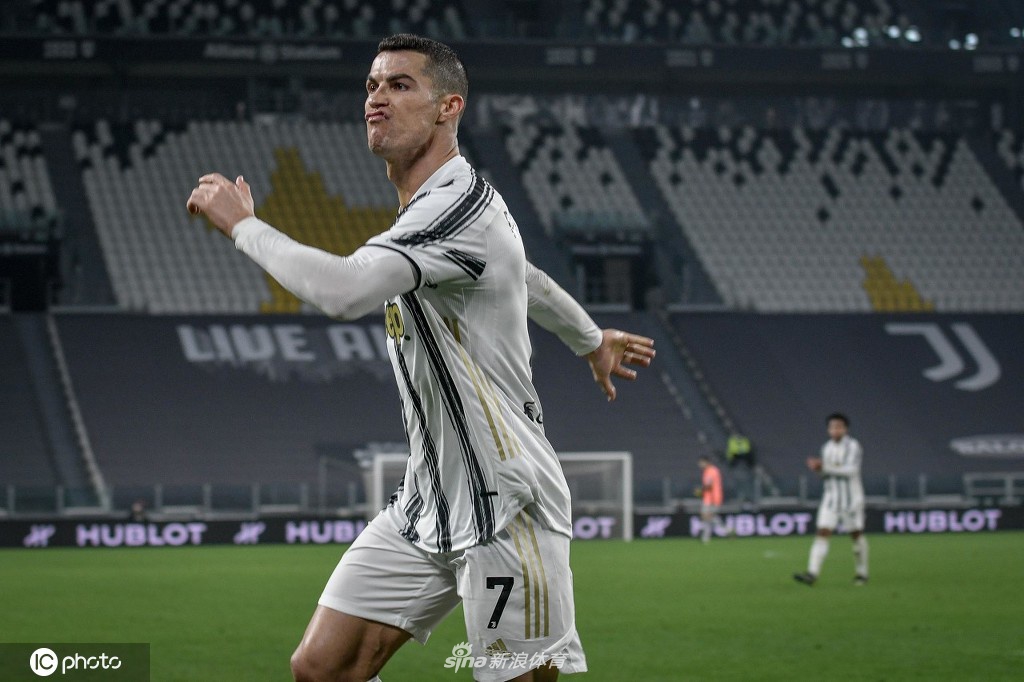 [意甲]尤文3-0克罗托内 C罗两球
