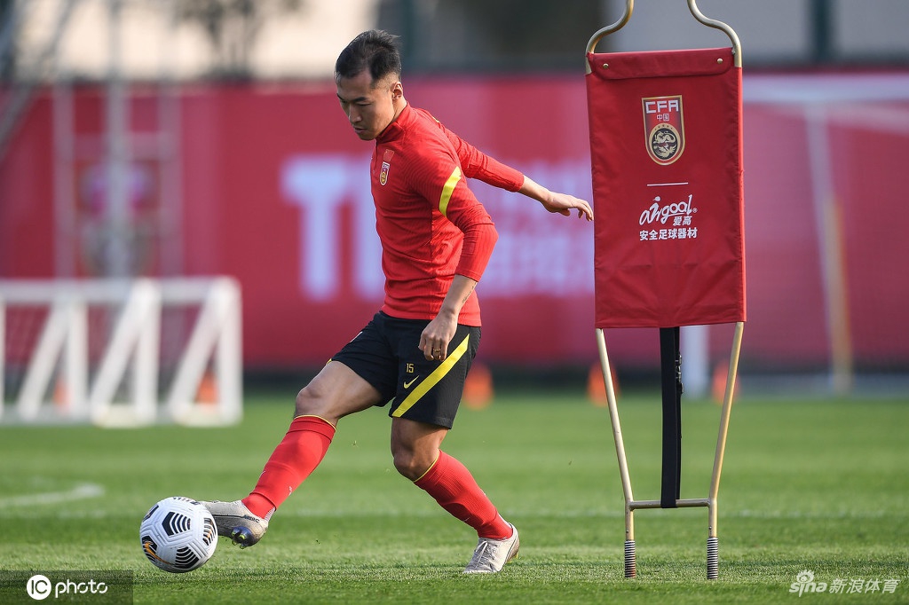 江苏队队长吴曦即将加盟上海海港