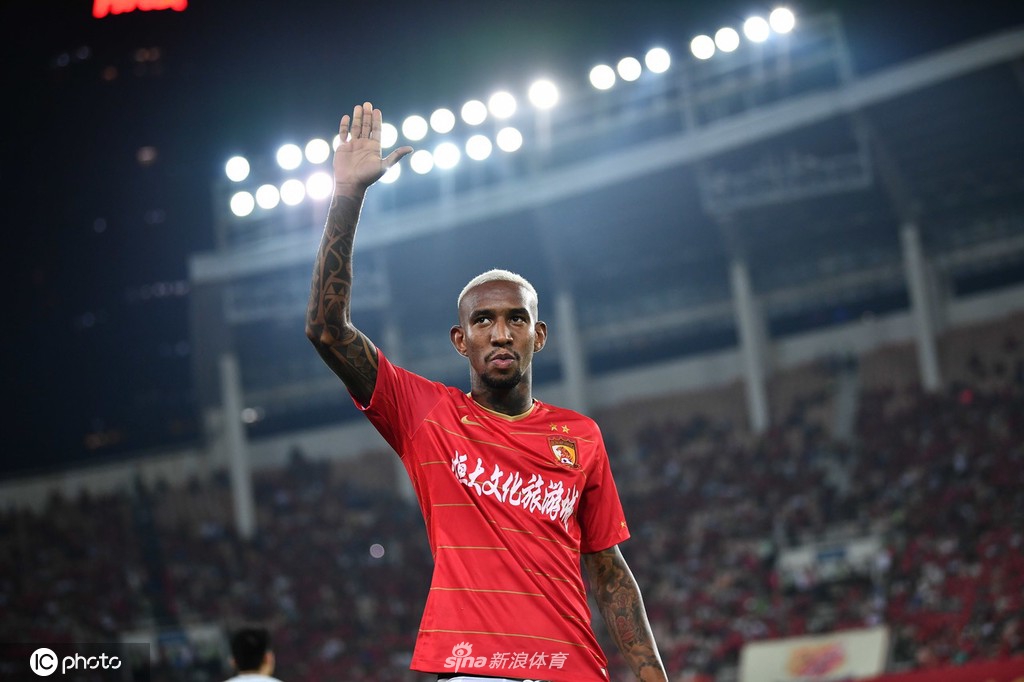 广州队前锋塔利斯卡800万欧元转会利雅得胜利