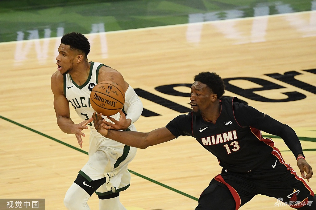 [NBA季后赛]热火98-132雄鹿 字母哥砍31分13板