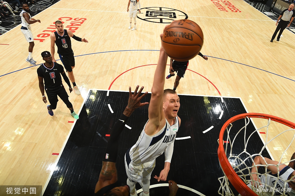 [NBA季后赛]独行侠127-121快船 东契奇39分拿两连胜