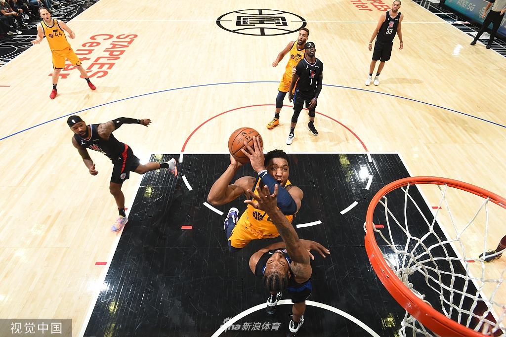 [NBA季后赛]爵士104-118快船 泡椒31分总分2-2