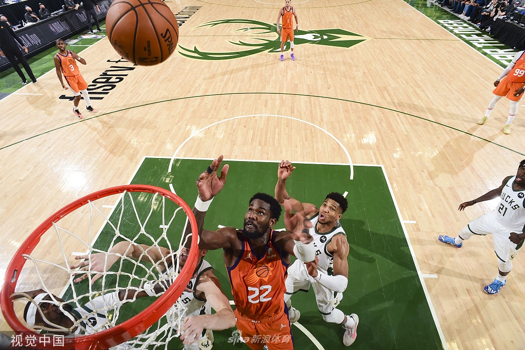 [NBA总决赛]太阳103-109雄鹿 字母哥26+14总分扳成2-2