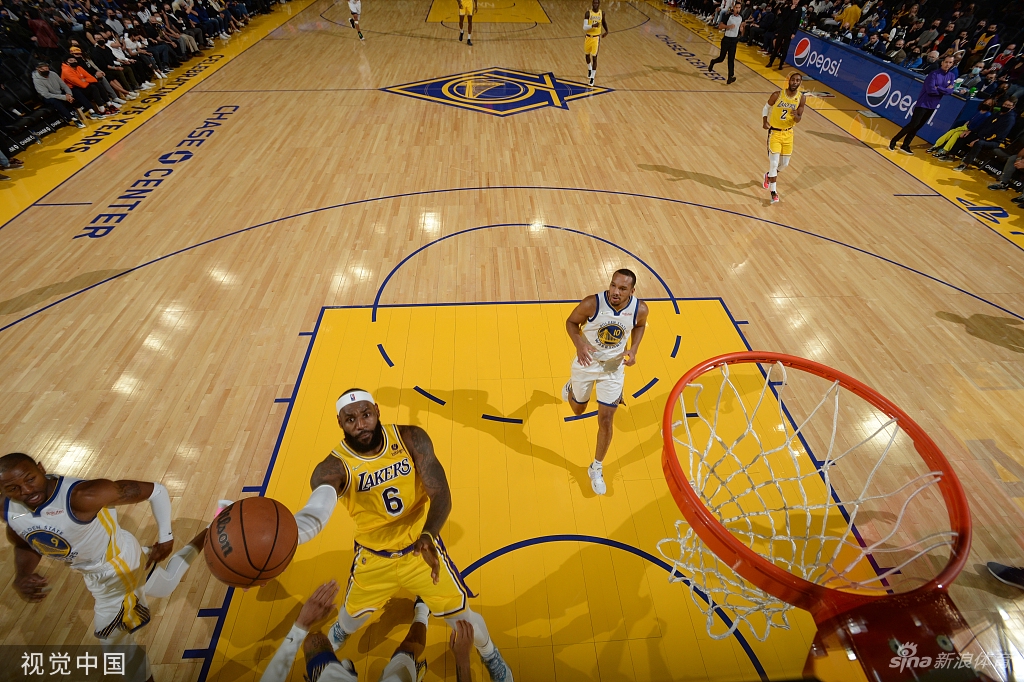 [NBA季前赛]湖人114-121勇士 库里30分