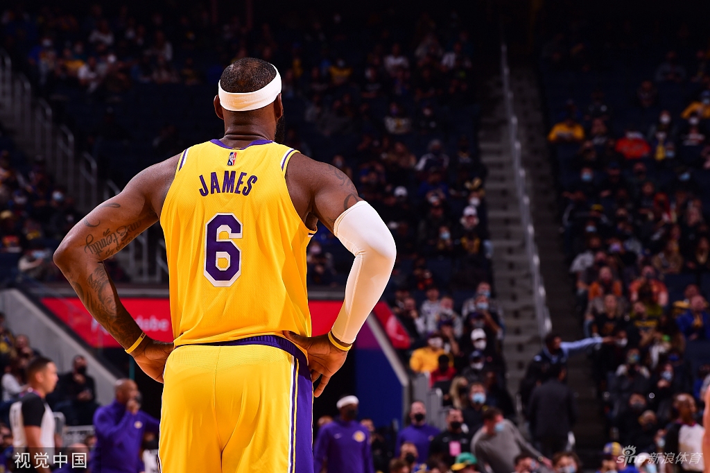 [NBA季前赛]湖人114-121勇士 库里30分