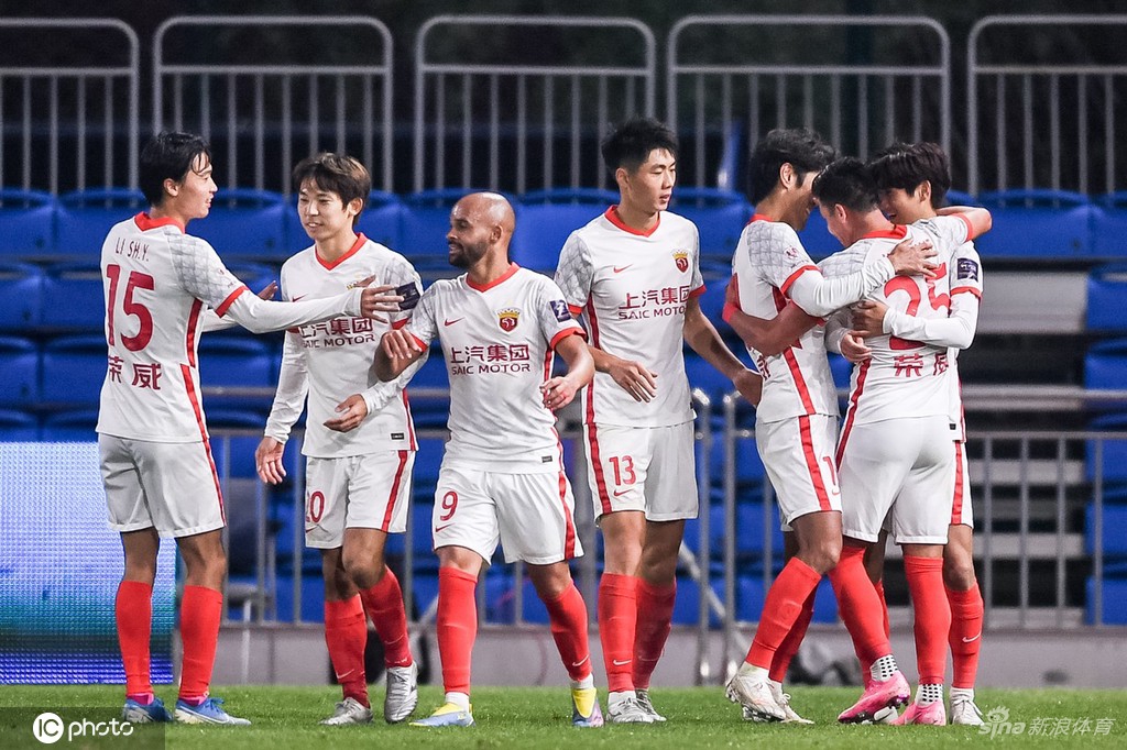 [足协杯]上海海港3-0胜大连人