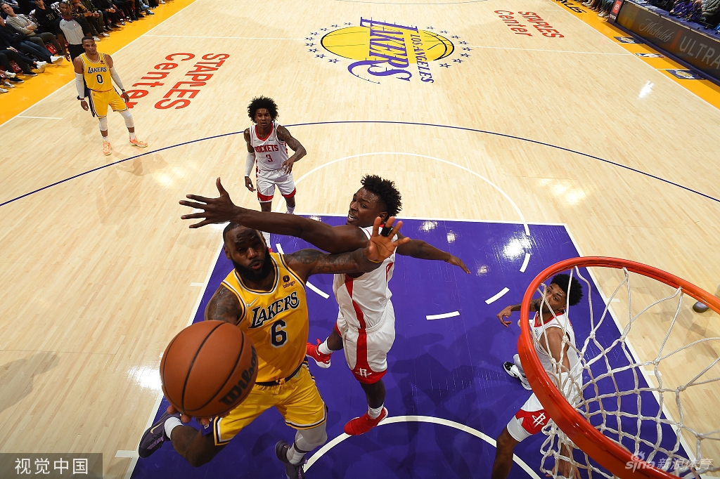 [NBA]火箭117-119湖人 詹皇30+10