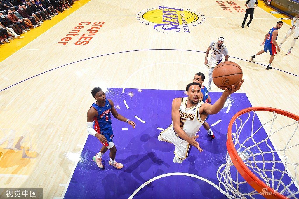 [NBA]活塞106-110湖人 詹姆斯砍33+9