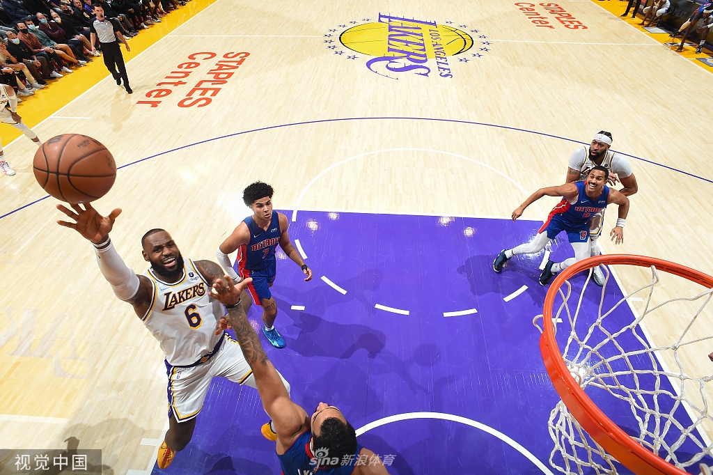 [NBA]活塞106-110湖人 詹姆斯砍33+9