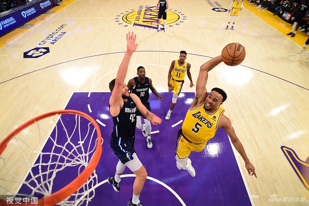 [NBA]独行侠109-104湖人 詹姆斯空砍24+12