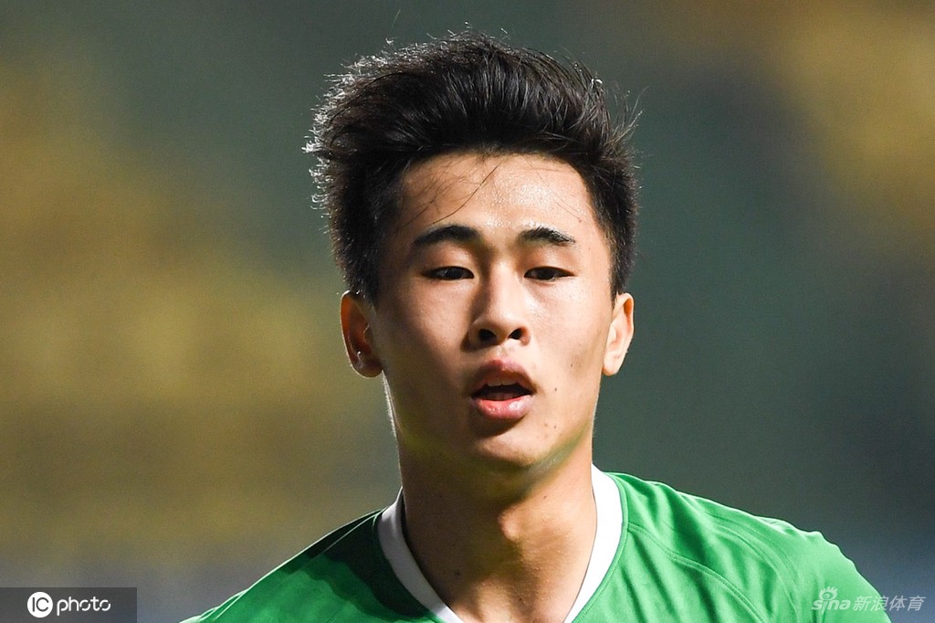 深足部分球员欠薪 戴伟浚向足协申请仲裁